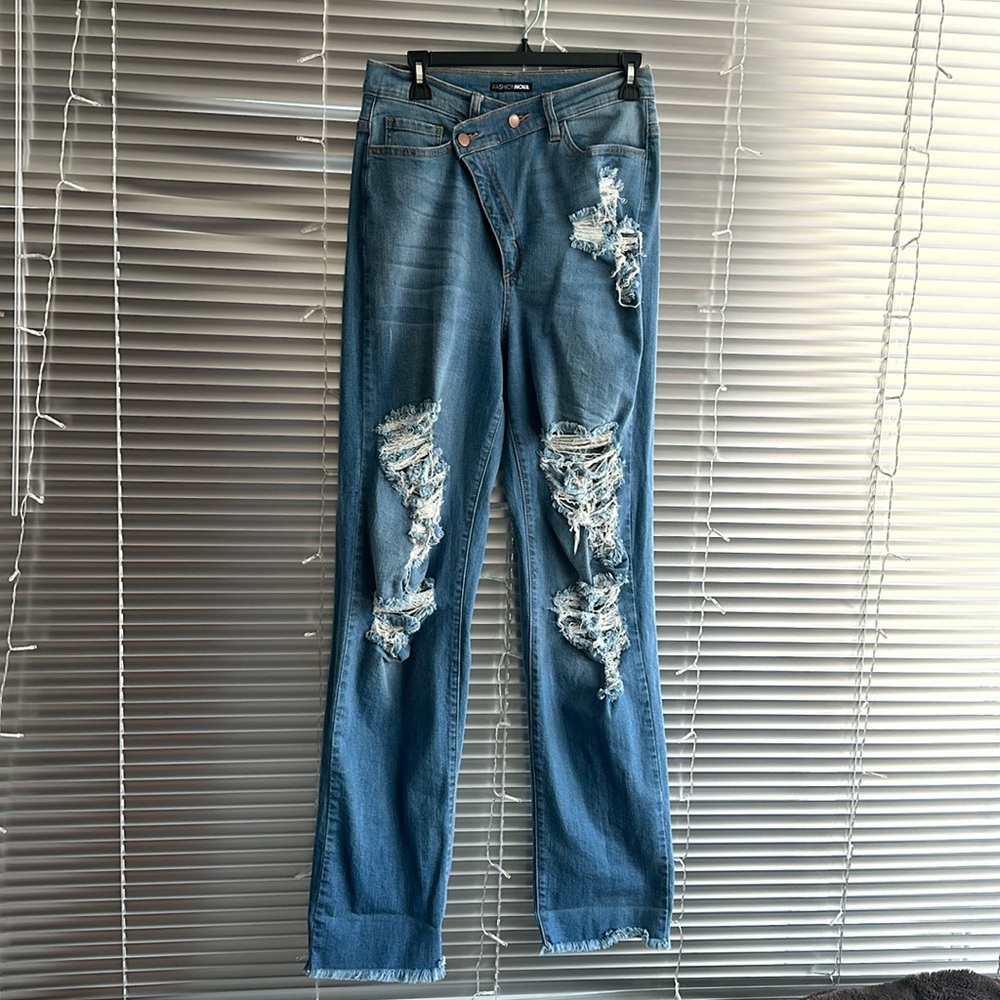 5 pocket slanted button high waisted jeans